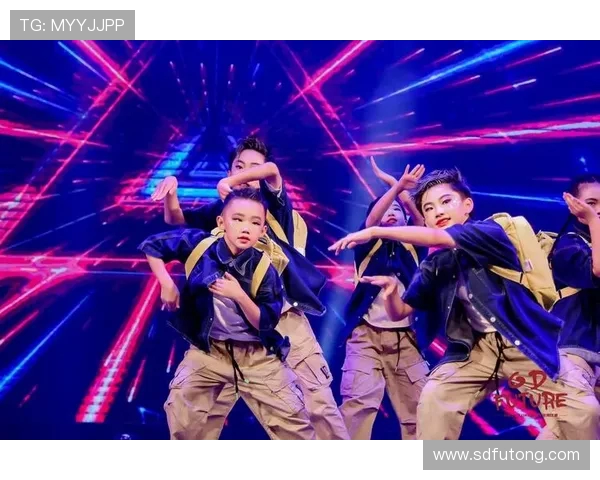 上海街舞队耐力变革引发热议展现新时代街舞文化的魅力与挑战