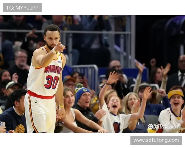 勇士与76人激战NBA赛场谁将赢得这场巅峰对决的荣耀