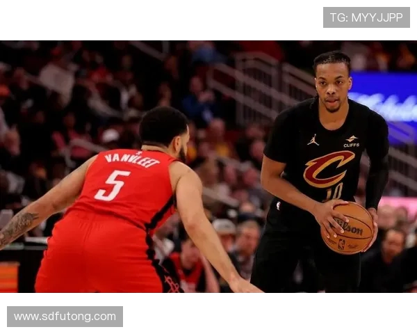 火箭与骑士总决赛激战在即谁将夺得最终荣耀的巅峰对决 火箭与骑士总决赛激战在即谁将夺得最终荣耀的巅峰对决