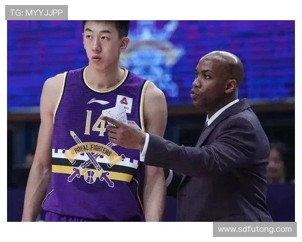 王少杰:从篮球新星到职业生涯转折的奋斗之路与未来展望 王少杰:从篮球新星到职业生涯转折的奋斗之路与未来展望