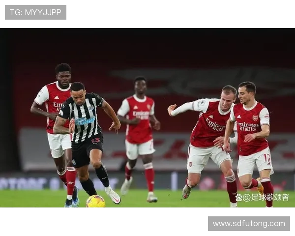 纽卡斯尔猎人与对手的激烈较量揭示足球战术的深度与魅力 纽卡斯尔猎人与对手的激烈较量揭示足球战术的深度与魅力