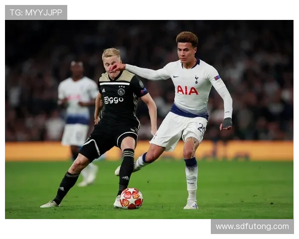 阿贾克斯对阵热刺的精彩比分回顾与赛后分析 阿贾克斯对阵热刺的精彩比分回顾与赛后分析