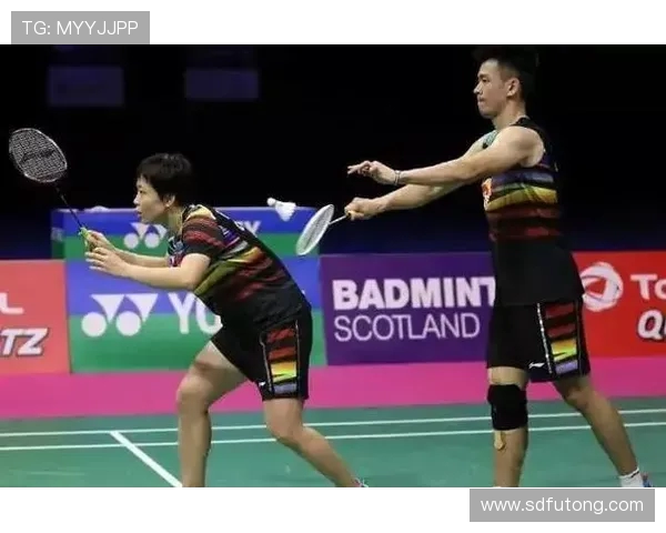 南京羽毛球队配合问题引发热议球员间默契与战术调整成焦点